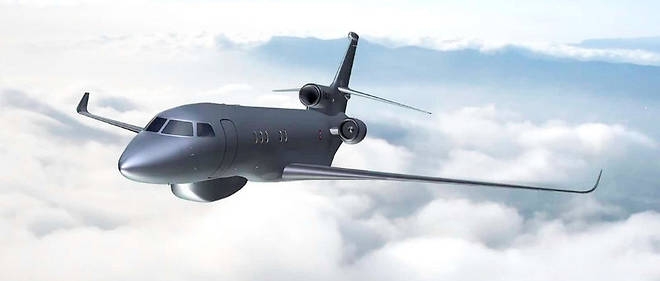 Falcon Epicure - Máy bay do thám tương lai của Không quân Pháp
